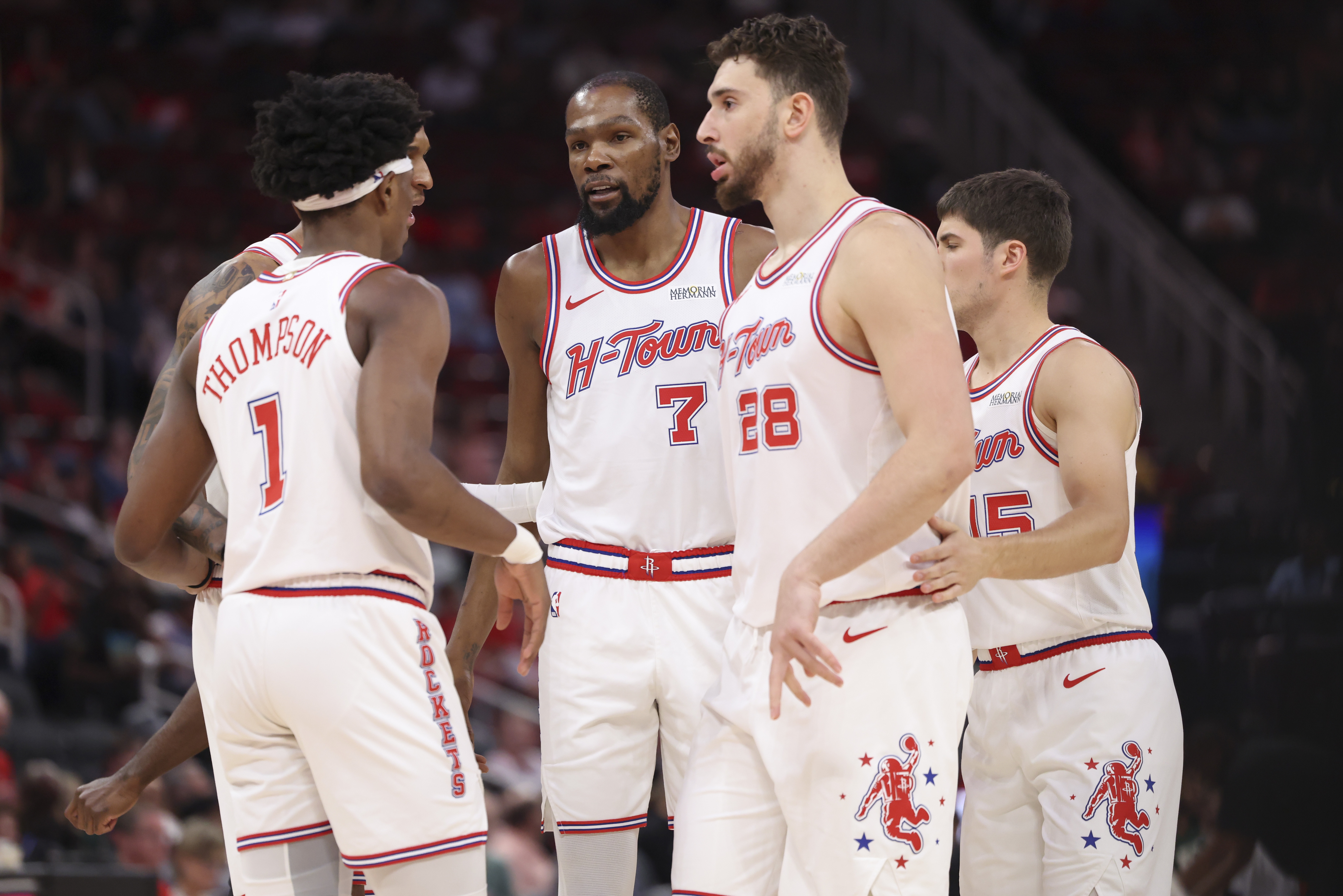 天博体育app下载-申京&amp;谢泼德&amp;阿门&amp;小贾同时登场61分钟 以+21.8效率领先湖人31分